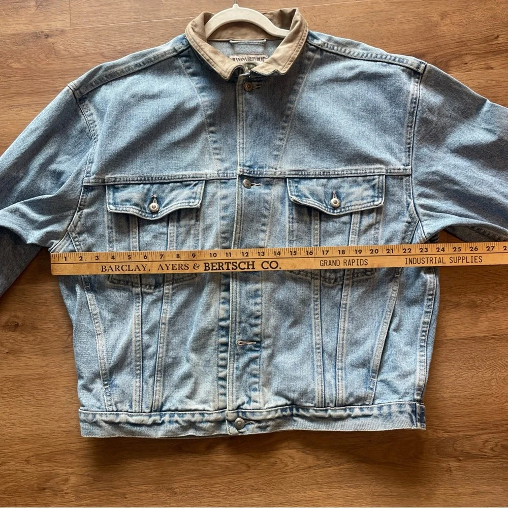 Men’s Y2k Vintage Banana Republic Jean Jacket Large